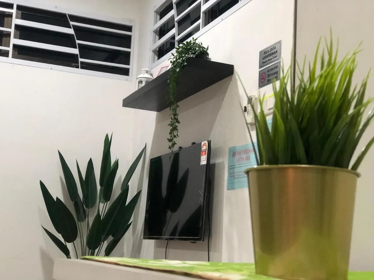 Homestay Teratak Dahlia Τζόχορ Μπάχρου